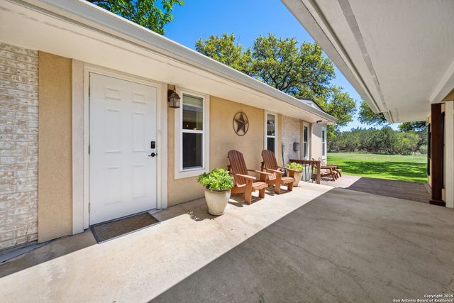 8110 park lane, Garden Ridge, TX 78266