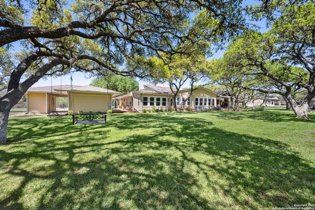 8110 park lane, Garden Ridge, TX 78266