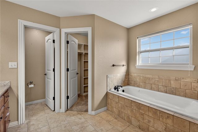 2326 Durango Drive, Van Buren, AR 72956