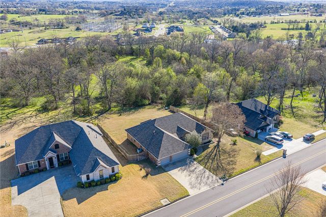 2326 Durango Drive, Van Buren, AR 72956