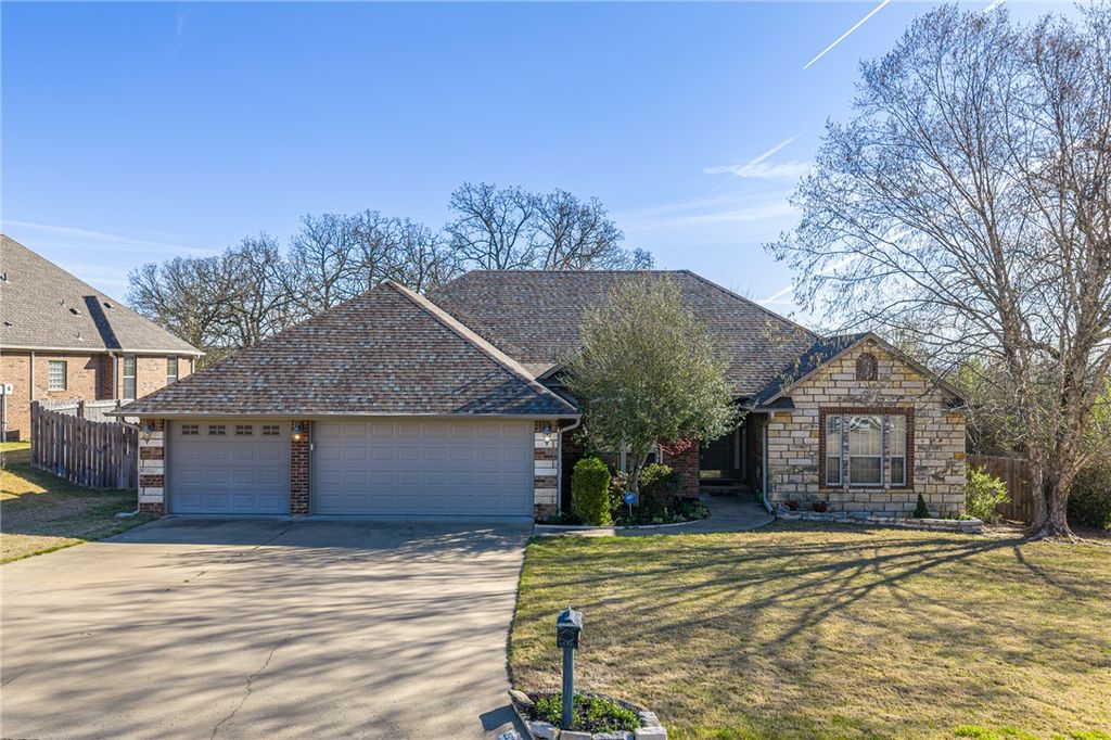 2326 Durango Drive, Van Buren, AR 72956