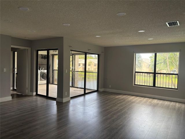 3254 NW 47th Avenue 32101, Coconut Creek, FL 33063