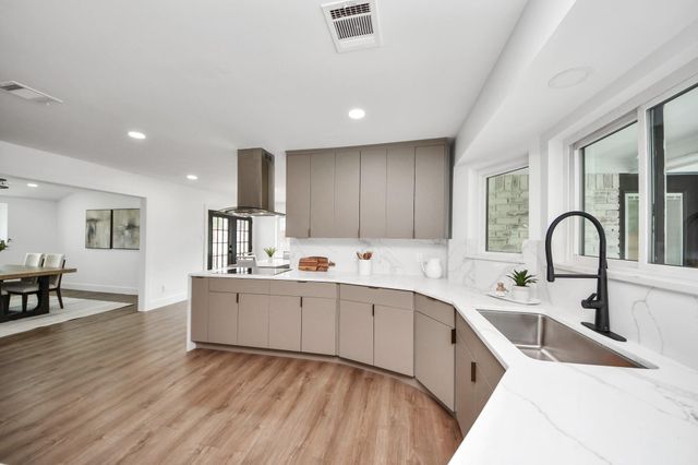 12334 Beauregard Drive, Houston, TX 77024