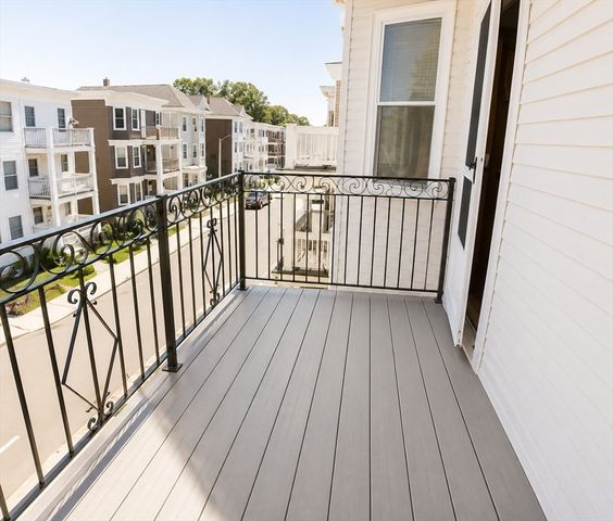 102 Saxton Street 3, Boston, MA 02125