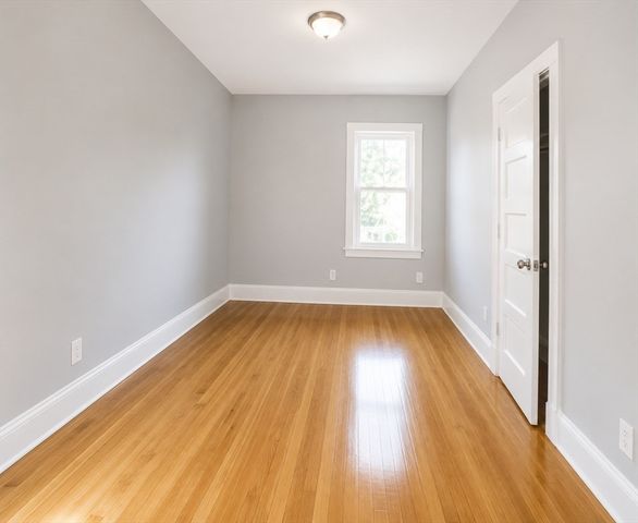 102 Saxton Street 3, Boston, MA 02125