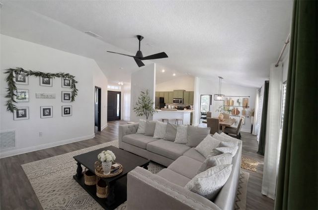 733 Hall Avenue, Sebastian, FL 32958