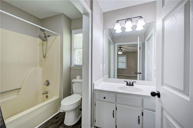 15 Popular Drive SE, Cartersville, GA 30121