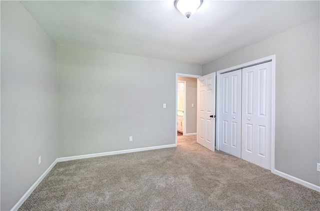 15 Popular Drive SE, Cartersville, GA 30121