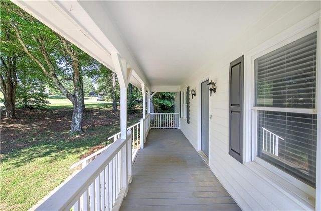 15 Popular Drive SE, Cartersville, GA 30121