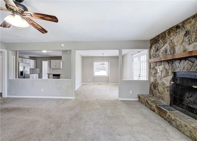 15 Popular Drive SE, Cartersville, GA 30121