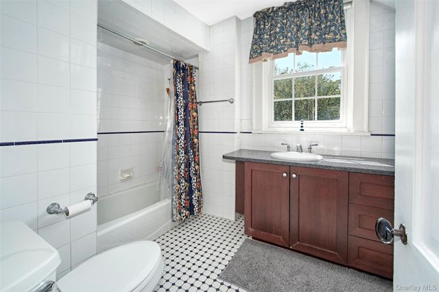 18 Puritan Road, Rye, NY 10580