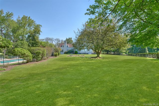 18 Puritan Road, Rye, NY 10580