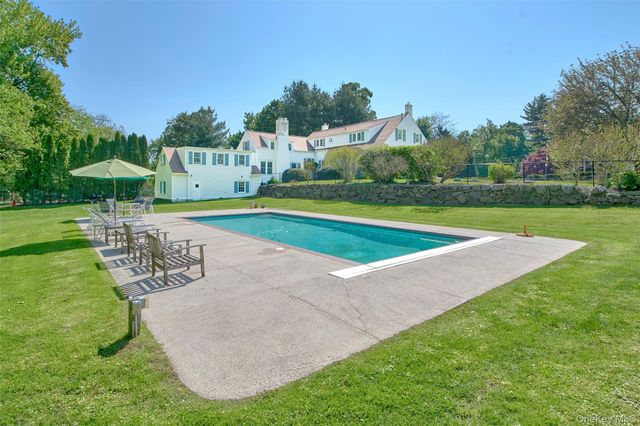 18 Puritan Road, Rye, NY 10580