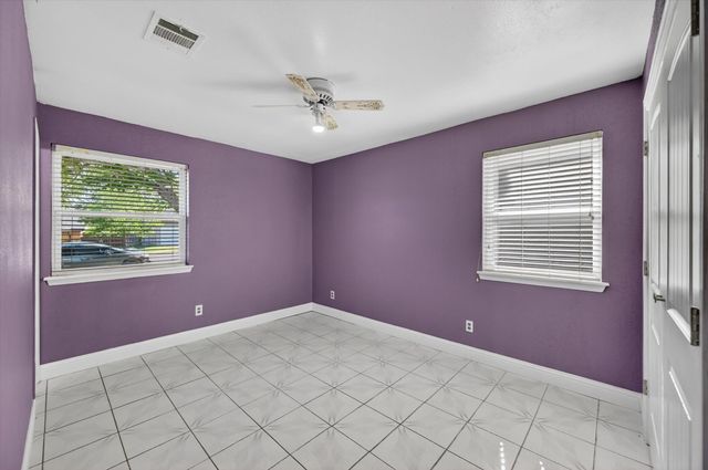 604 Holly Lane, Duncanville, TX 75116