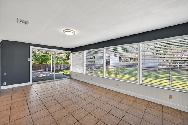 604 Holly Lane, Duncanville, TX 75116