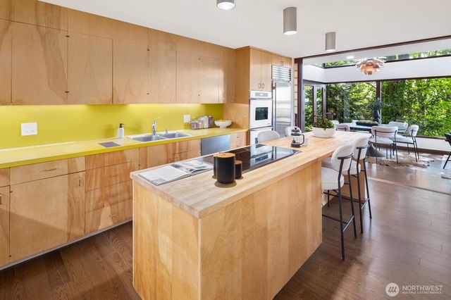 3411 E Terrace Street, Seattle, WA 98122