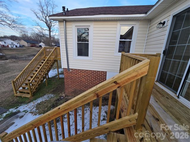 2410 Summit Avenue, Kannapolis, NC 28081