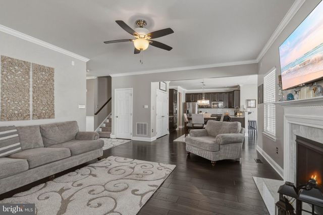 490 DEFRANCESCO CIR, Glassboro, NJ 08028