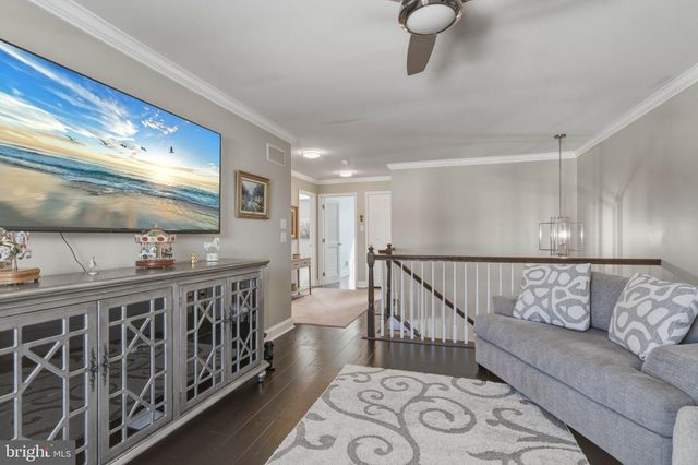 490 DEFRANCESCO CIR, Glassboro, NJ 08028
