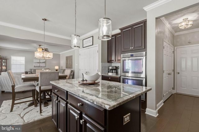 490 DEFRANCESCO CIR, Glassboro, NJ 08028
