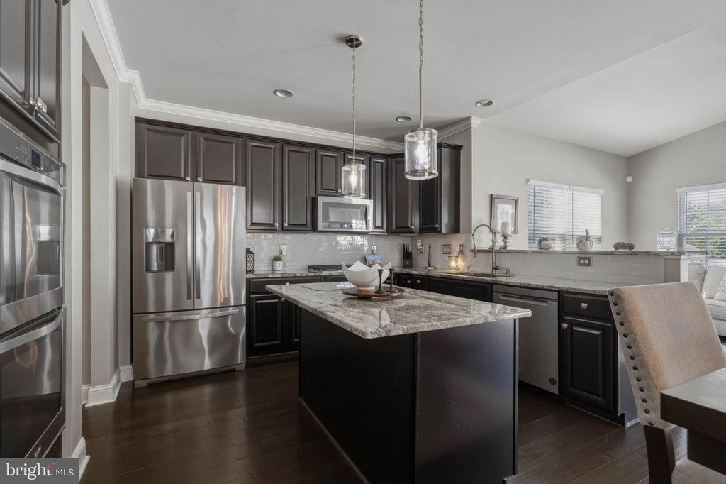 490 DEFRANCESCO CIR, GLASSBORO, NJ 08028 — photo 4