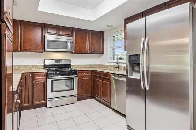 5119 LAZY LAKE CIRCLE, Orlando, FL 32821