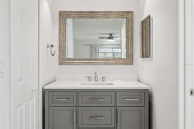 5119 LAZY LAKE CIRCLE, Orlando, FL 32821