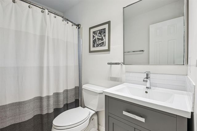 5119 LAZY LAKE CIRCLE, Orlando, FL 32821