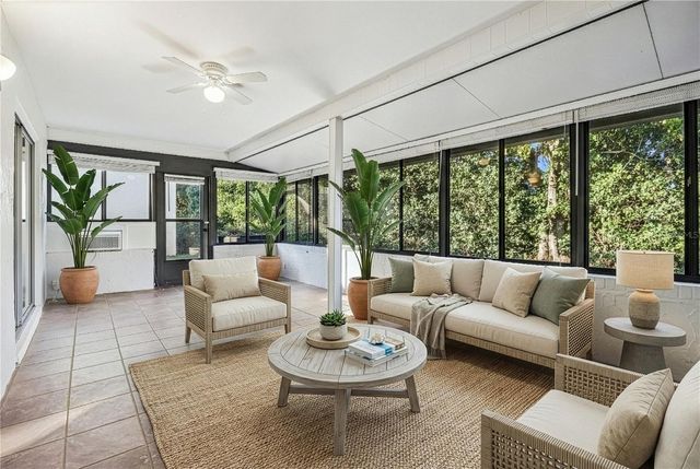 5119 LAZY LAKE CIRCLE, Orlando, FL 32821