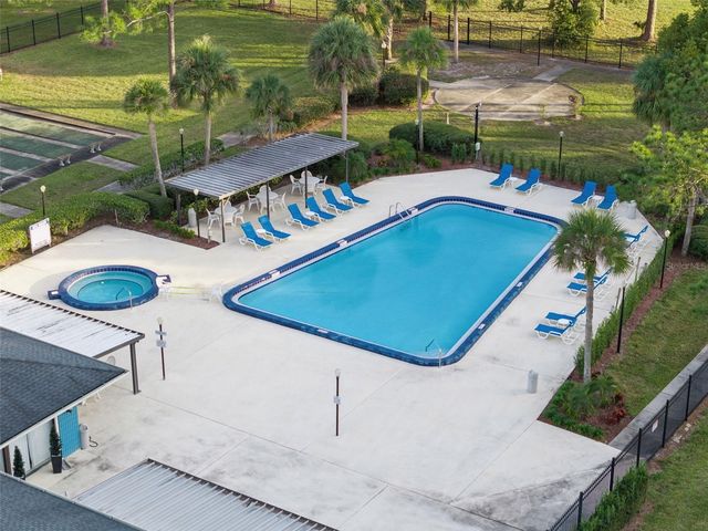 5119 LAZY LAKE CIRCLE, Orlando, FL 32821