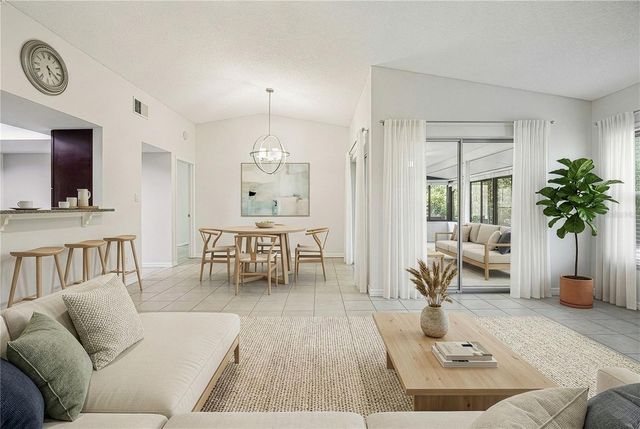 5119 LAZY LAKE CIRCLE, Orlando, FL 32821