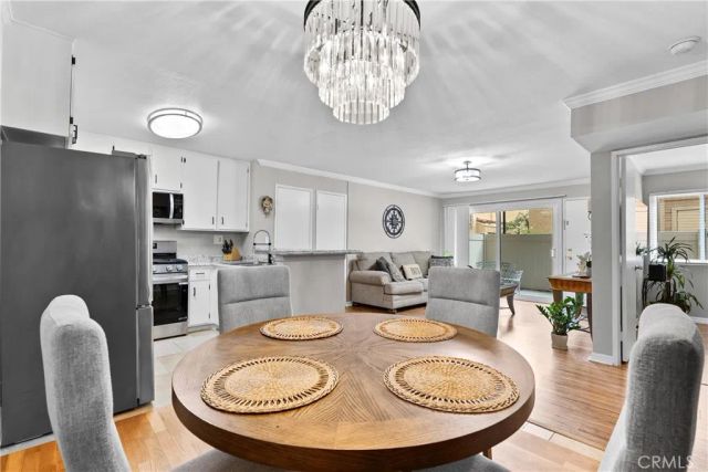 18752 Mandan 1009, Canyon Country, CA 91351