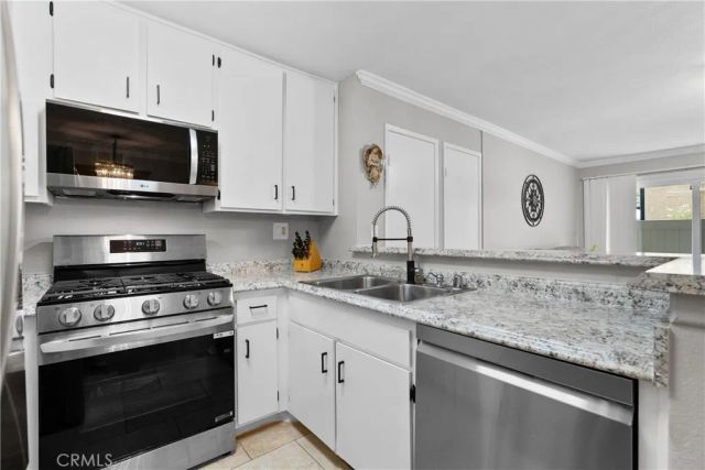 18752 Mandan 1009, Canyon Country, CA 91351