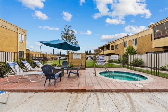 18752 Mandan 1009, Canyon Country, CA 91351