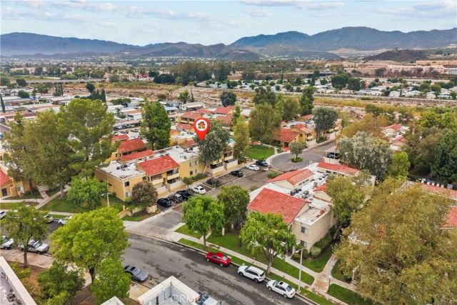 18752 Mandan 1009, Canyon Country, CA 91351
