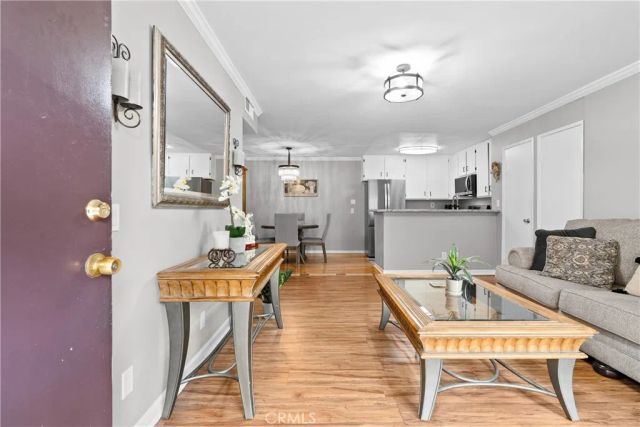 18752 Mandan 1009, Canyon Country, CA 91351
