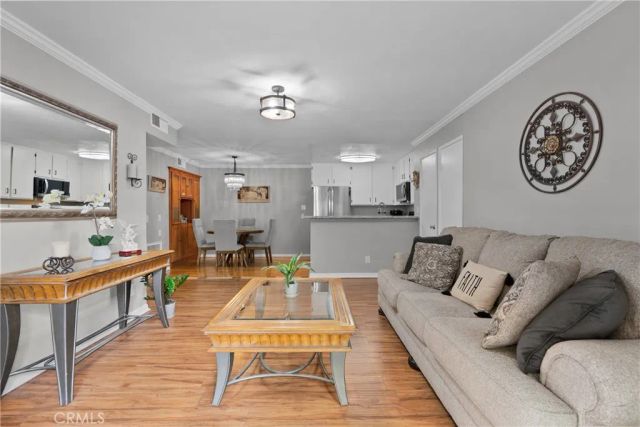 18752 Mandan 1009, Canyon Country, CA 91351