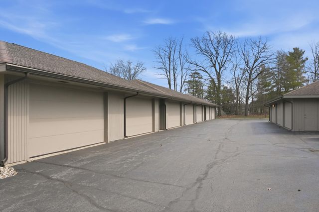 4980 N 300 W Apt 13, Fremont, IN 46737