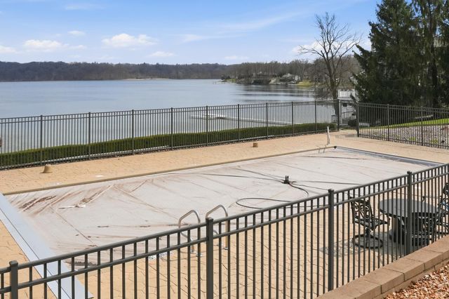 4980 N 300 W Apt 13, Fremont, IN 46737