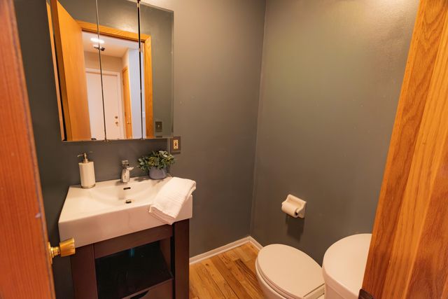7170 Hawthorn Valley Avenue, Oshtemo Twp, MI 49009