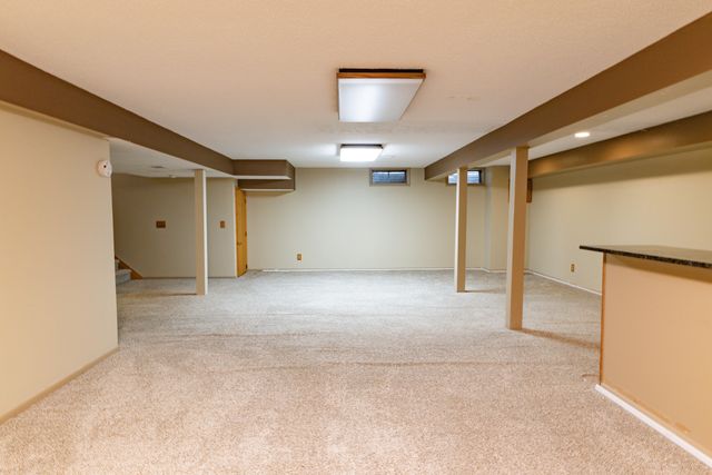 7170 Hawthorn Valley Avenue, Oshtemo Twp, MI 49009
