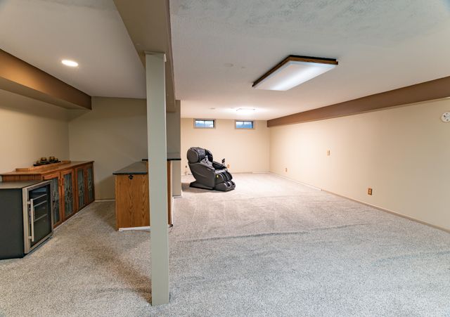 7170 Hawthorn Valley Avenue, Oshtemo Twp, MI 49009