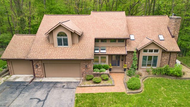 7170 Hawthorn Valley Avenue, Oshtemo Twp, MI 49009