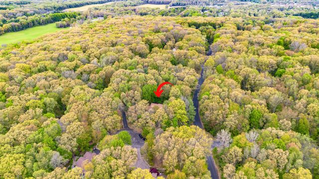 7170 Hawthorn Valley Avenue, Oshtemo Twp, MI 49009