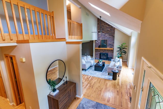 7170 Hawthorn Valley Avenue, Oshtemo Twp, MI 49009