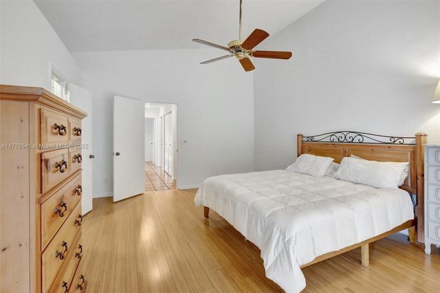 3272 Beechberry Cir, Davie, FL 33328