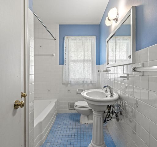 3529 Harding Street NE, Saint Anthony, MN 55418