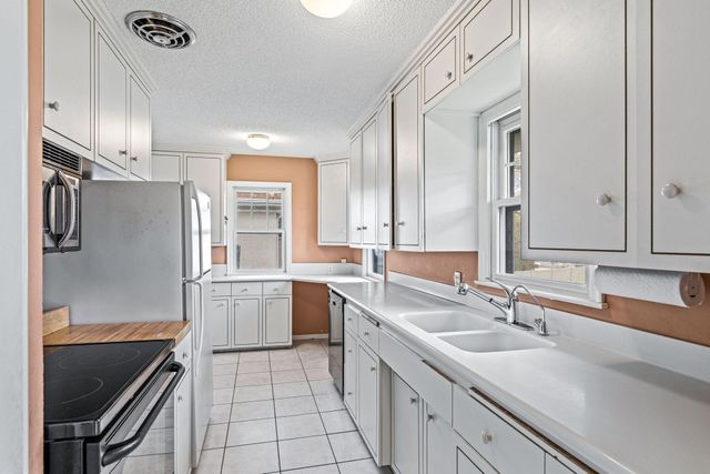 3529 Harding Street NE, Saint Anthony, MN 55418