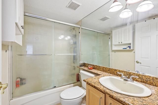 150 NE 15TH Avenue 138, Fort Lauderdale, FL 33301