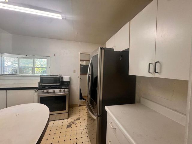 3076 Stevenson St, Pittsburg, CA 94565